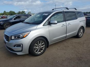  Salvage Kia Sedona