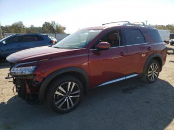  Salvage Nissan Pathfinder