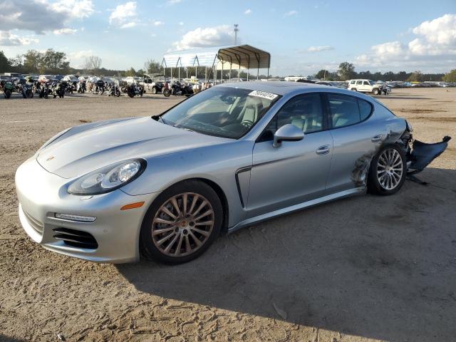  Salvage Porsche Panamera