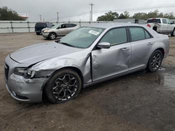  Salvage Chrysler 300