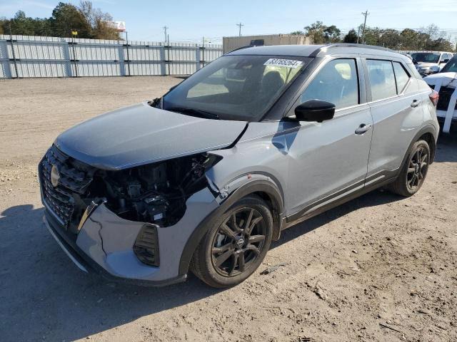  Salvage Nissan Kicks