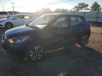  Salvage Nissan Kicks