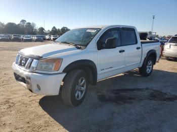  Salvage Nissan Titan