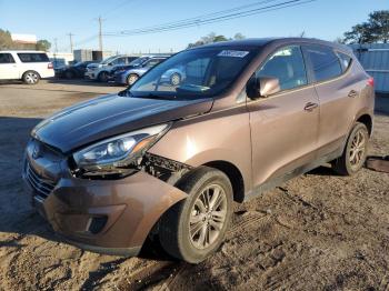  Salvage Hyundai TUCSON