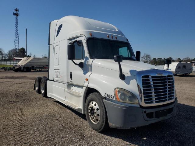  Salvage Freightliner Cascadia 1