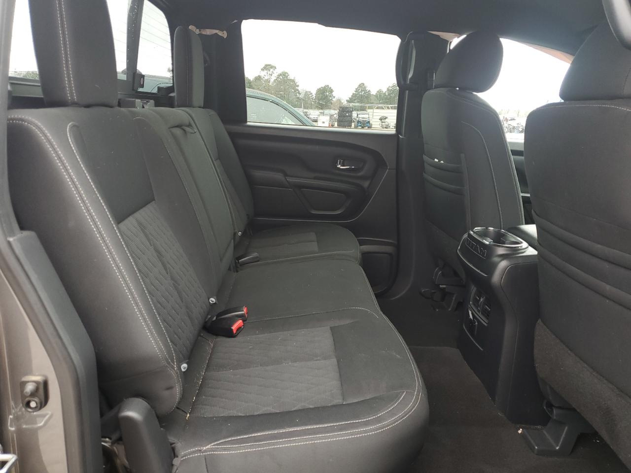 Nissan Titan Sv Image 3