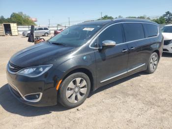  Salvage Chrysler Pacifica