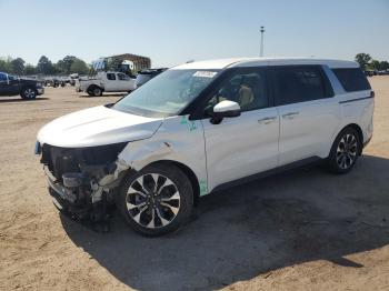  Salvage Kia Carnival
