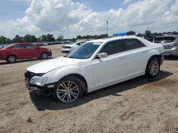  Salvage Chrysler 300