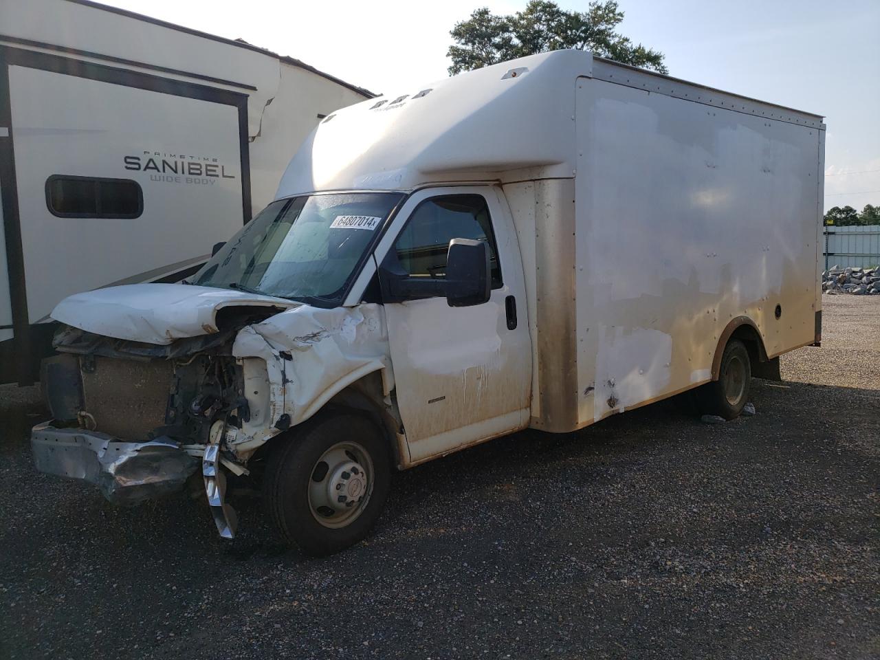 Chevrolet Express Image 1