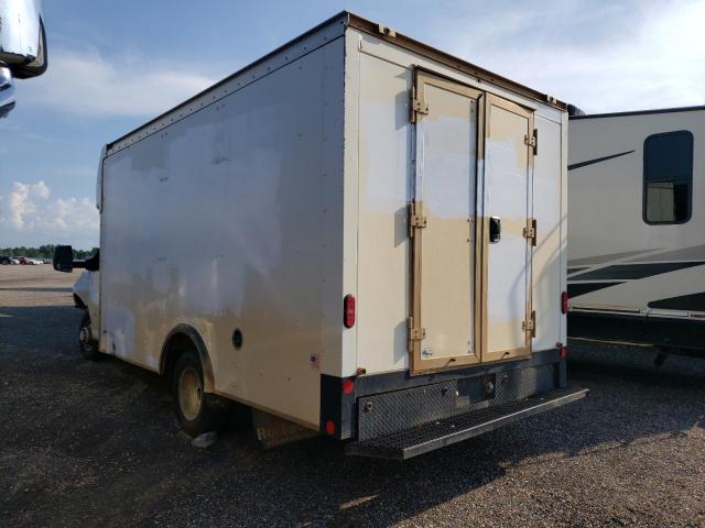 Chevrolet Express Image 2