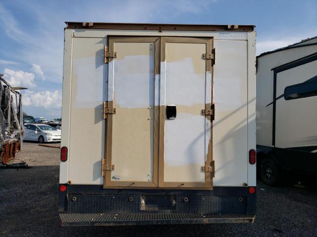 Chevrolet Express Image 7