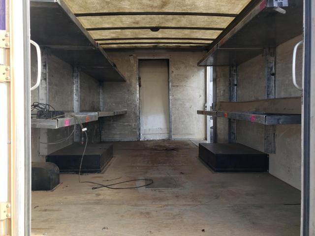 Chevrolet Express Image 5