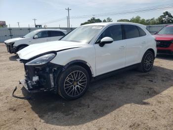  Salvage Porsche Cayenne