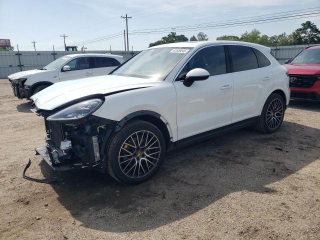  Salvage Porsche Cayenne