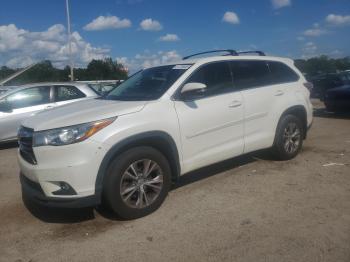  Salvage Toyota Highlander