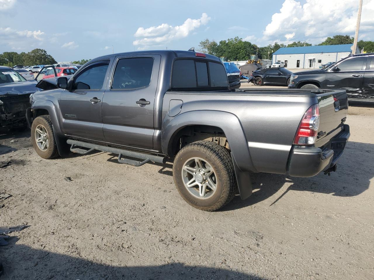 Toyota Tacoma Double Cab Prerunner Image 4