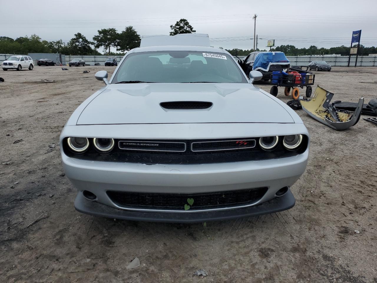 Dodge Challenger R/t Image 5