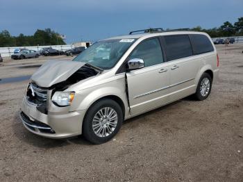  Salvage Chrysler Minivan