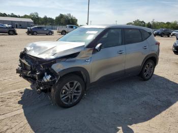  Salvage Kia Seltos