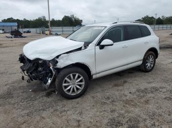  Salvage Volkswagen Touareg