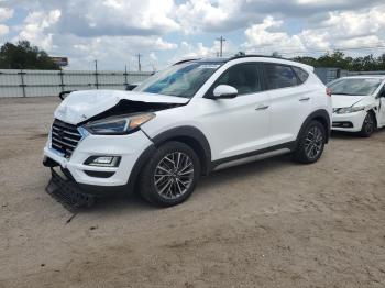  Salvage Hyundai TUCSON