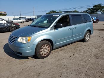  Salvage Chrysler Minivan