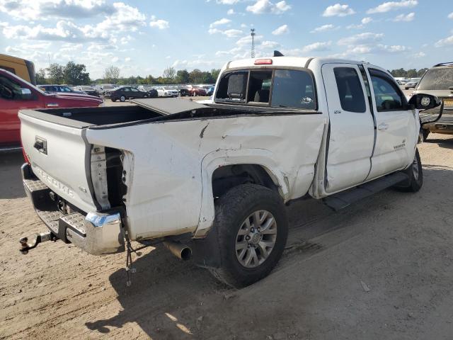 Toyota Tacoma Access Cab Image 11