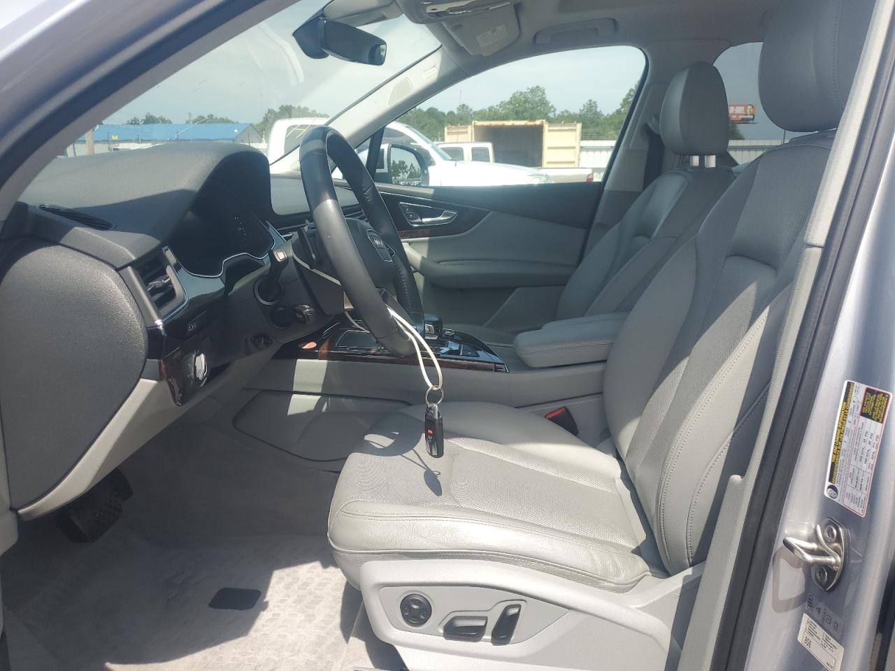 Audi Q7 Premium Plus Image 6