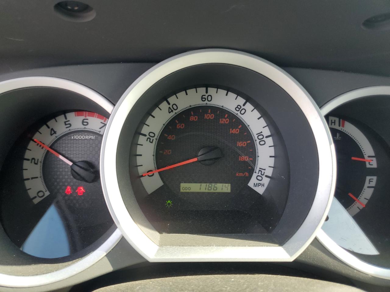 Toyota Tacoma Double Cab Image 6