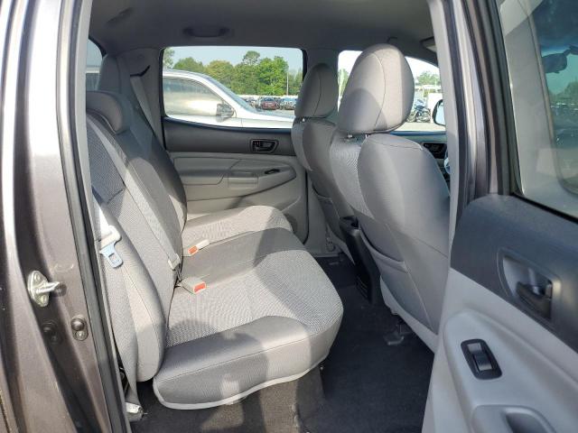 Toyota Tacoma Double Cab Image 9