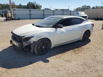  Salvage Nissan Maxima