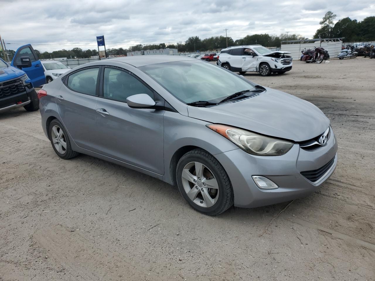 Hyundai ELANTRA Gls Image 2