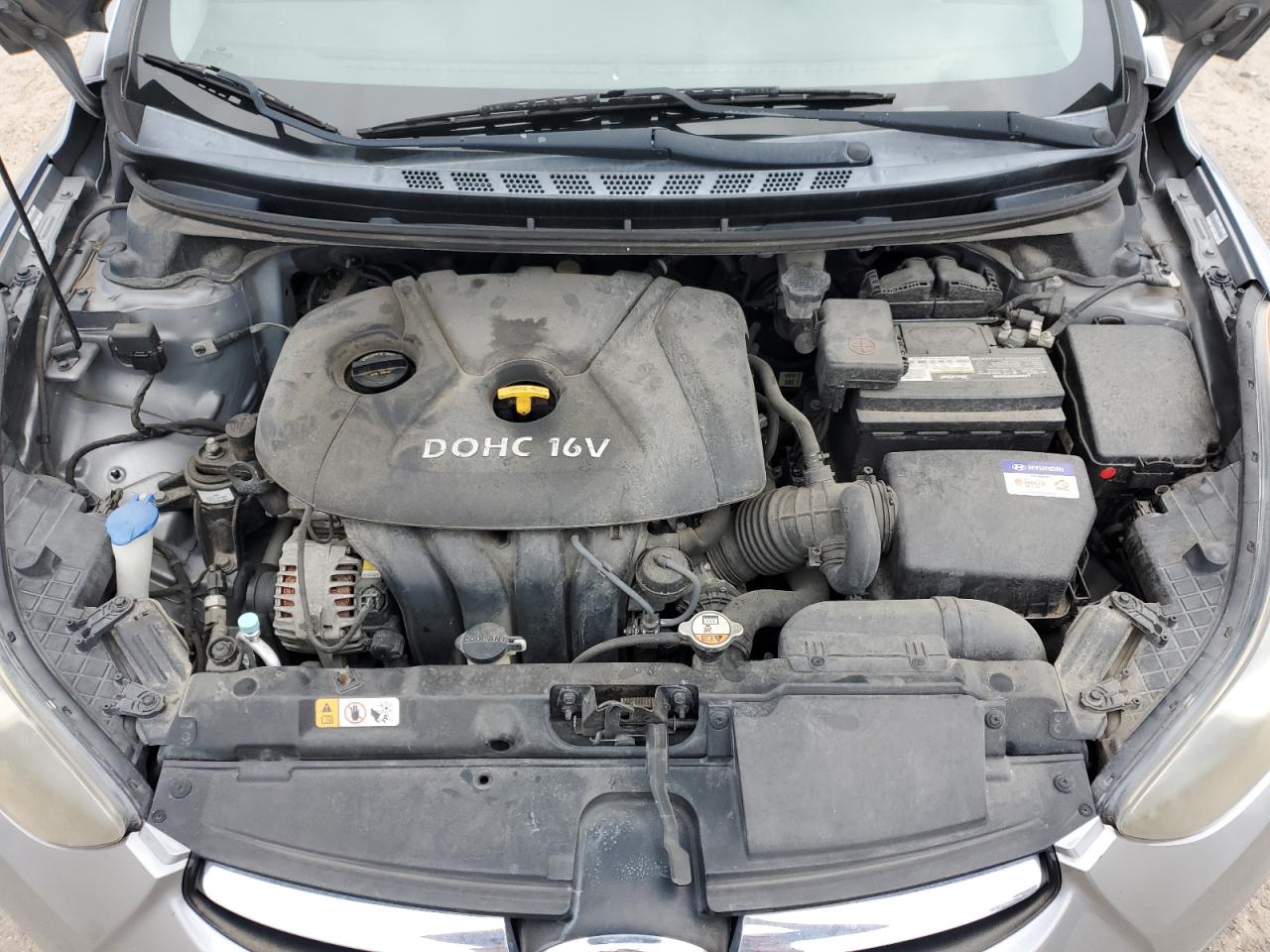 Hyundai ELANTRA Gls Image 11