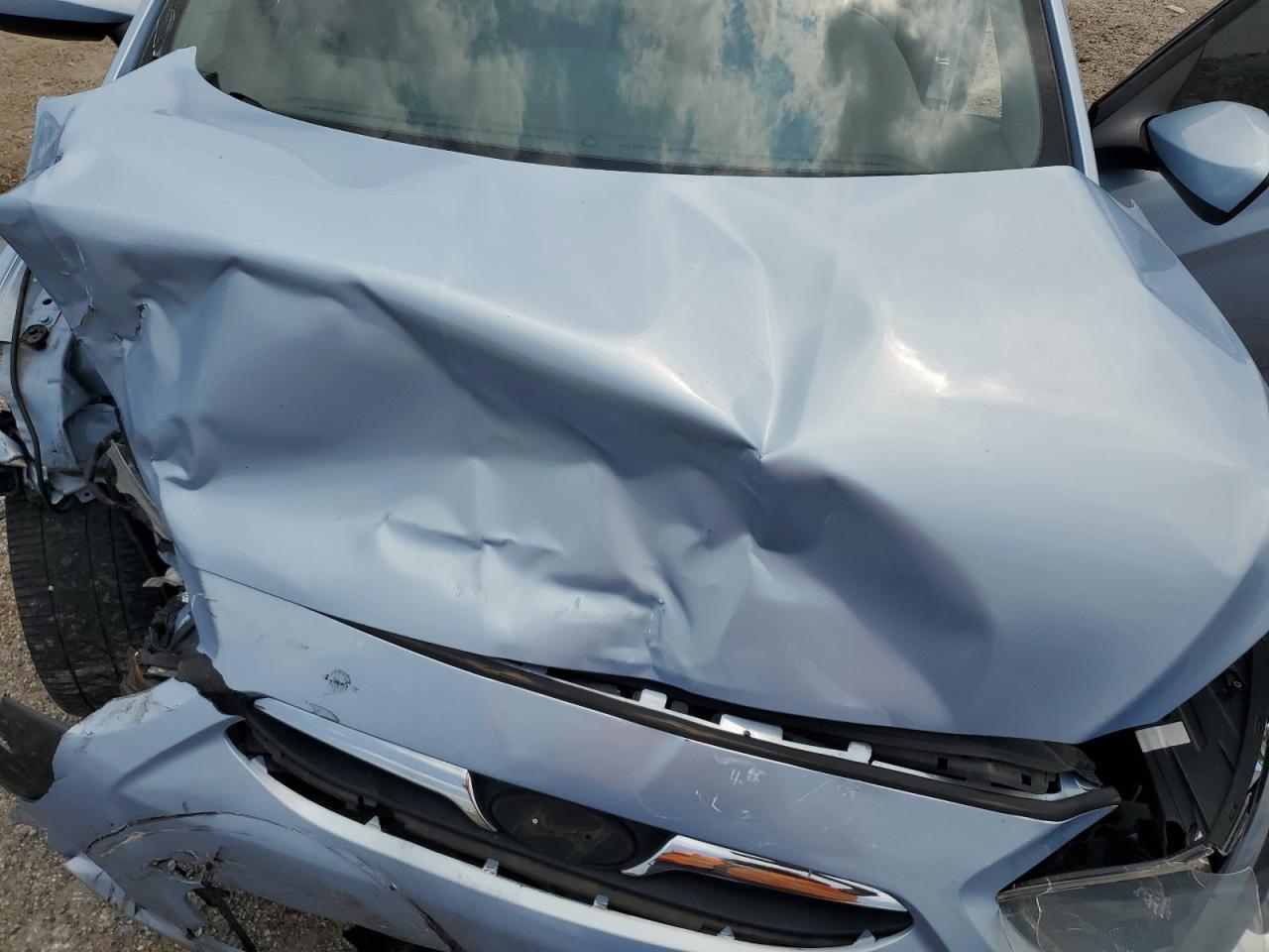 Hyundai ACCENT Gls Image 11