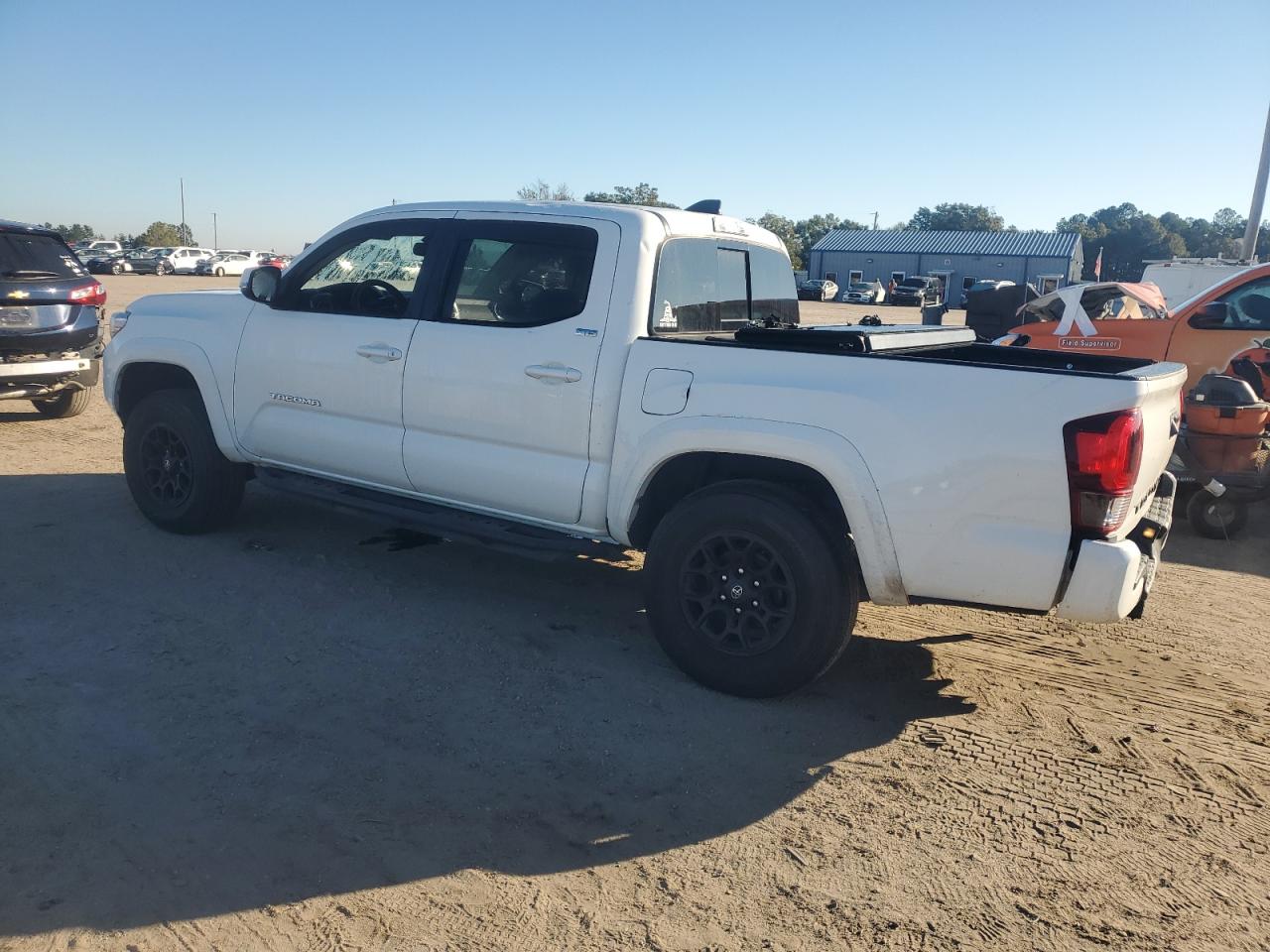 Toyota Tacoma Double Cab Image 4