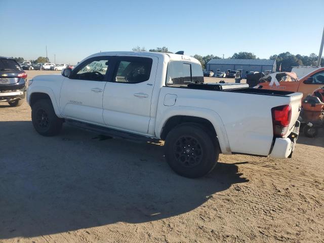 Toyota Tacoma Double Cab Image 4