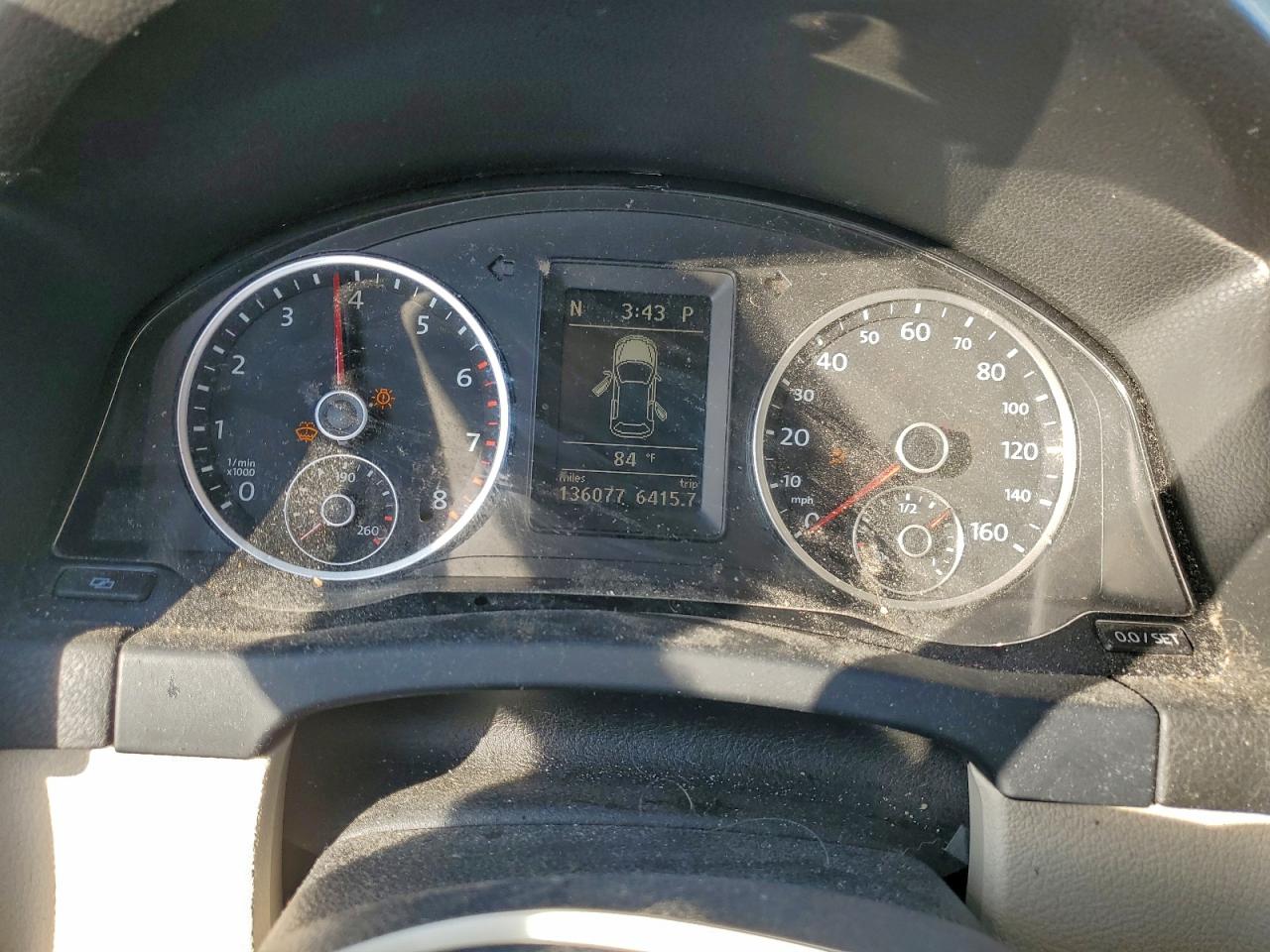 Volkswagen Tiguan S Image 7