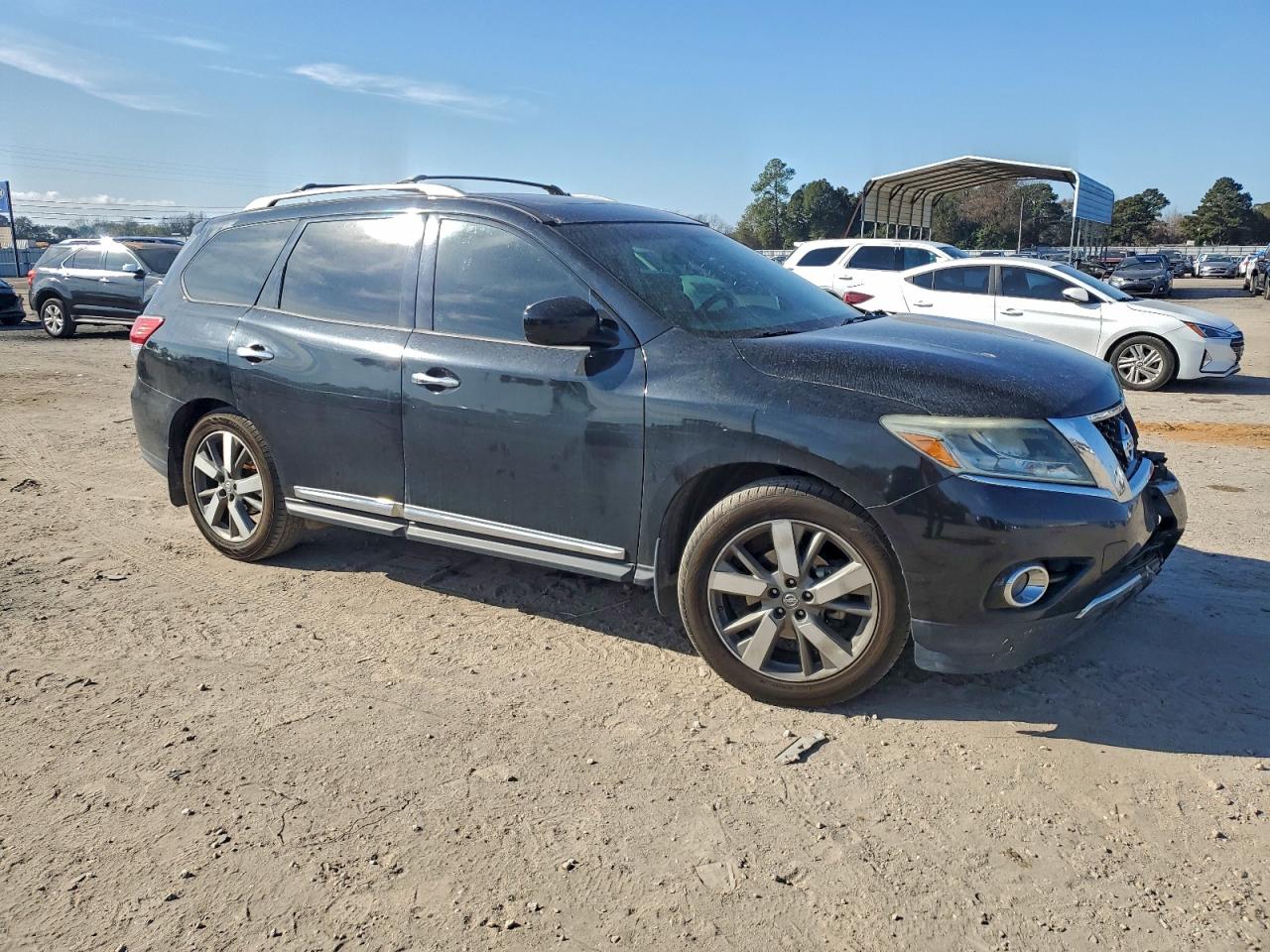 Nissan Pathfinder S Image 3