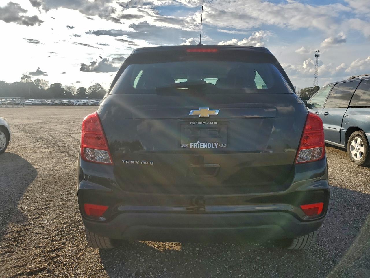 Chevrolet Trax Ls Image 5
