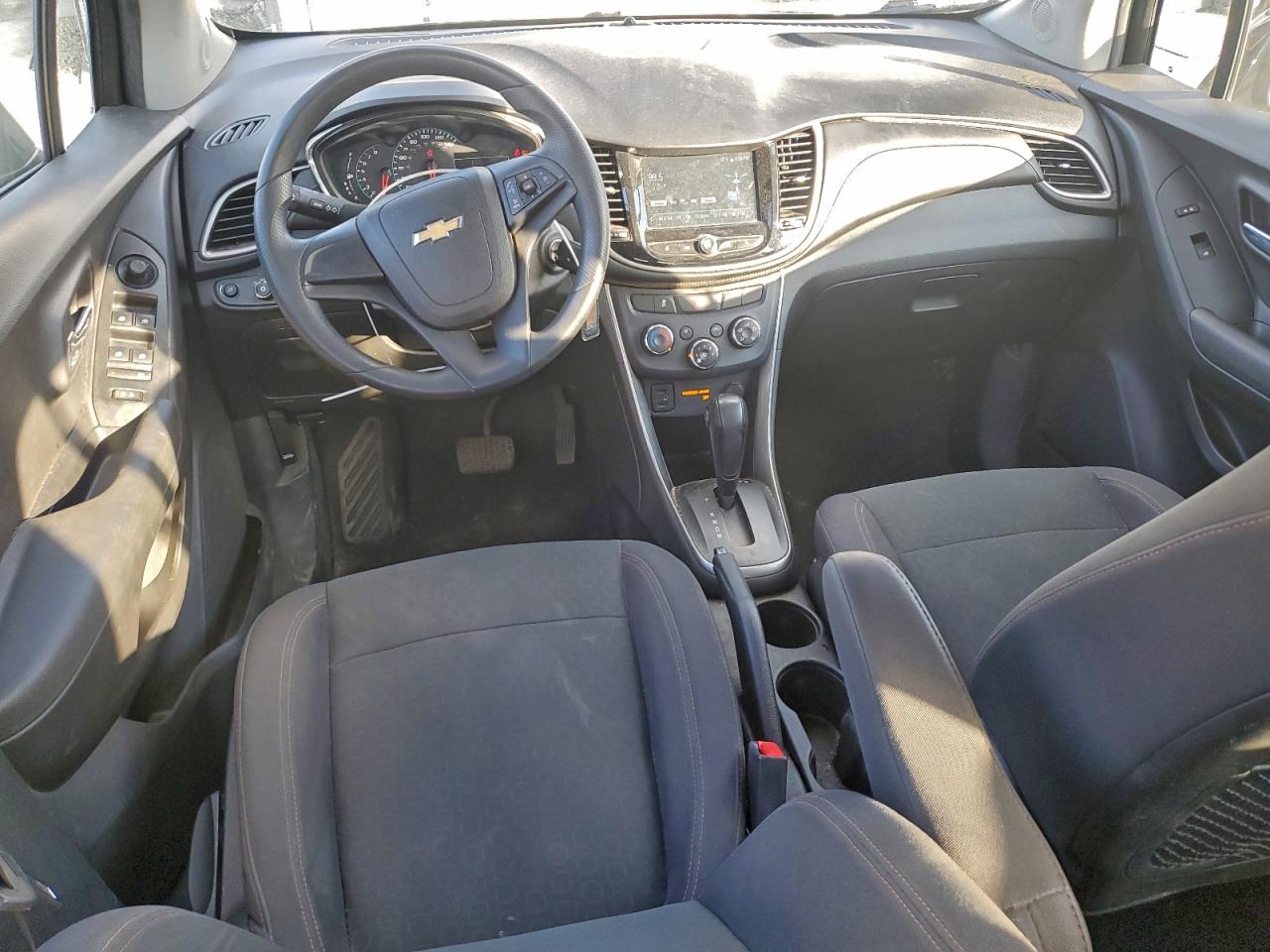 Chevrolet Trax Ls Image 10