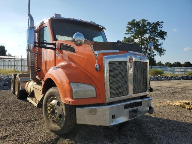  Salvage Kenworth T880