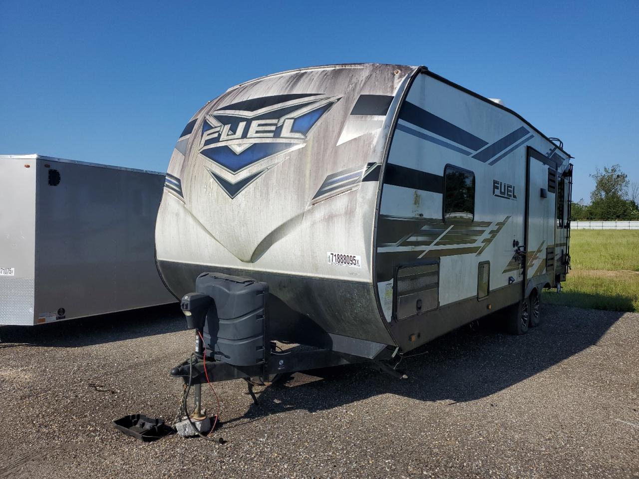 Heart Land Fuel Image 2