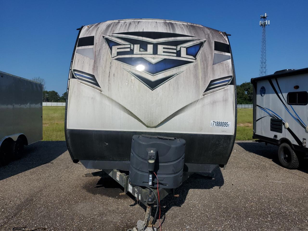 Heart Land Fuel Image 8