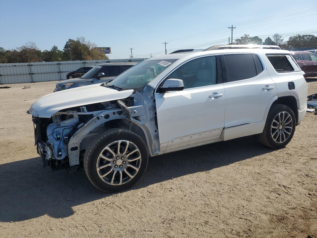GMC Acadia Denali Image 1