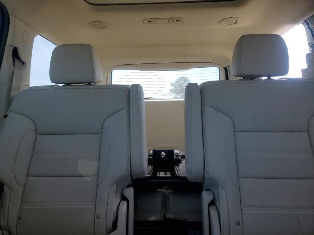 GMC Acadia Denali Image 12