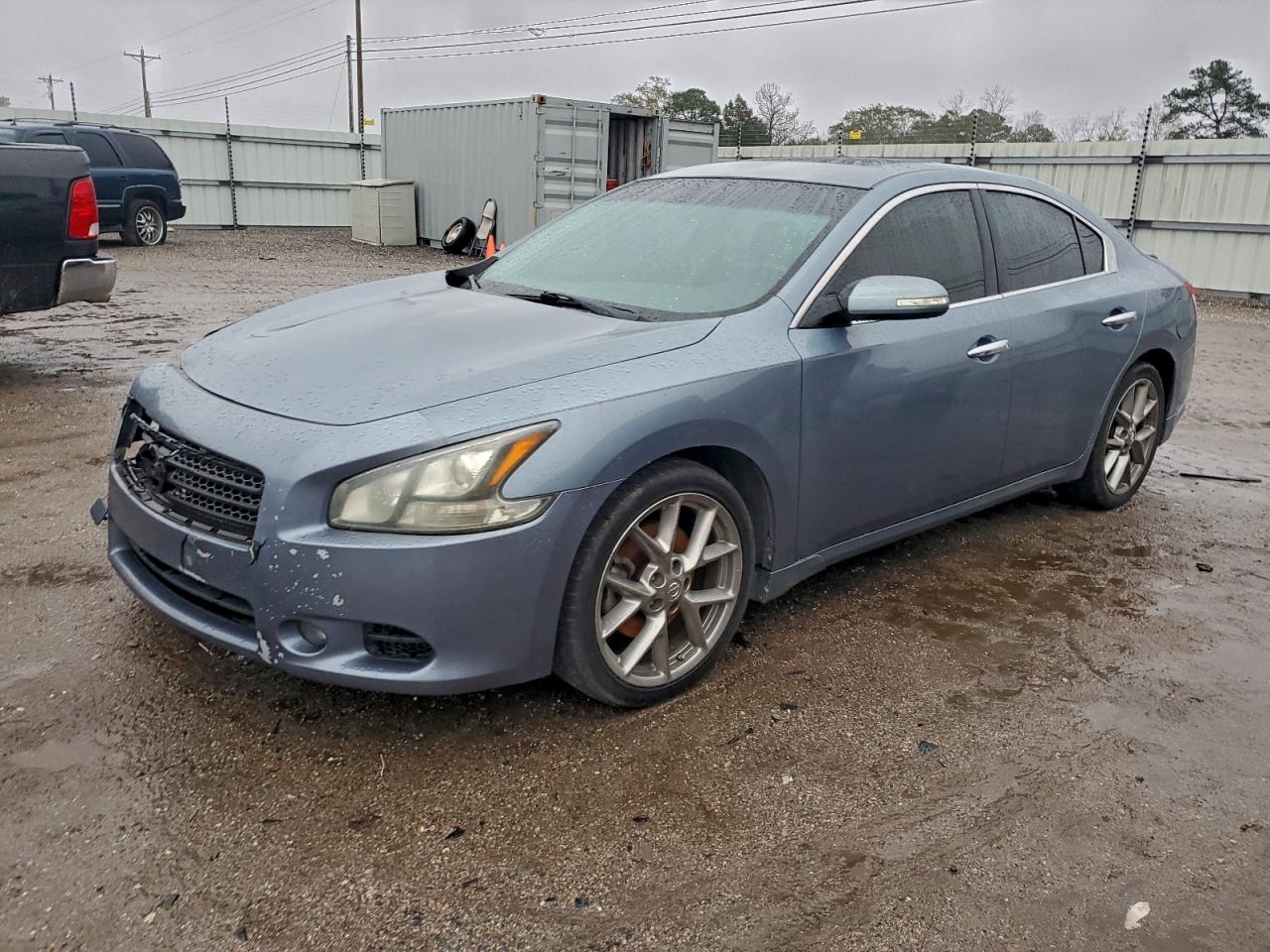 Nissan Maxima S Image 1