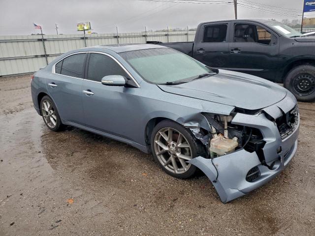 Nissan Maxima S Image 12