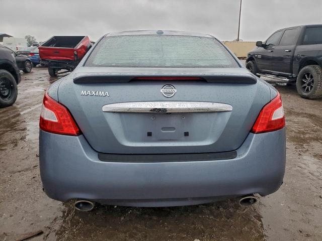 Nissan Maxima S Image 3