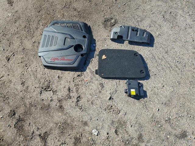 Alfa Romeo Giulia Ti Image 10